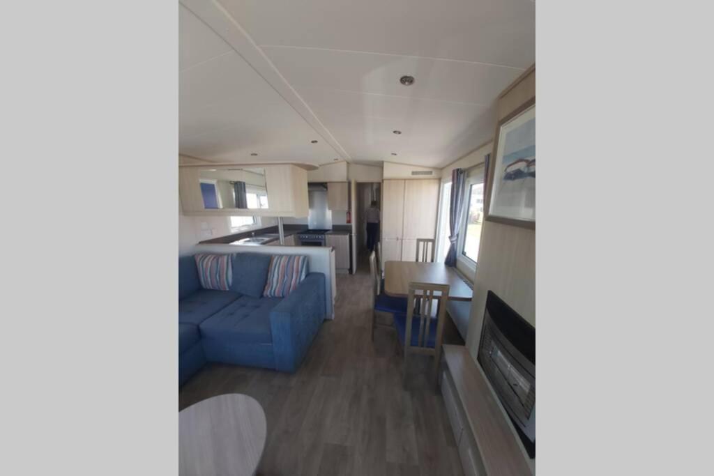 8 Berth Caravan At Parkdean Camber Sands Bagian luar foto