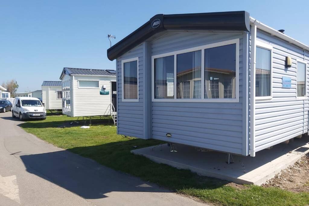 8 Berth Caravan At Parkdean Camber Sands Bagian luar foto