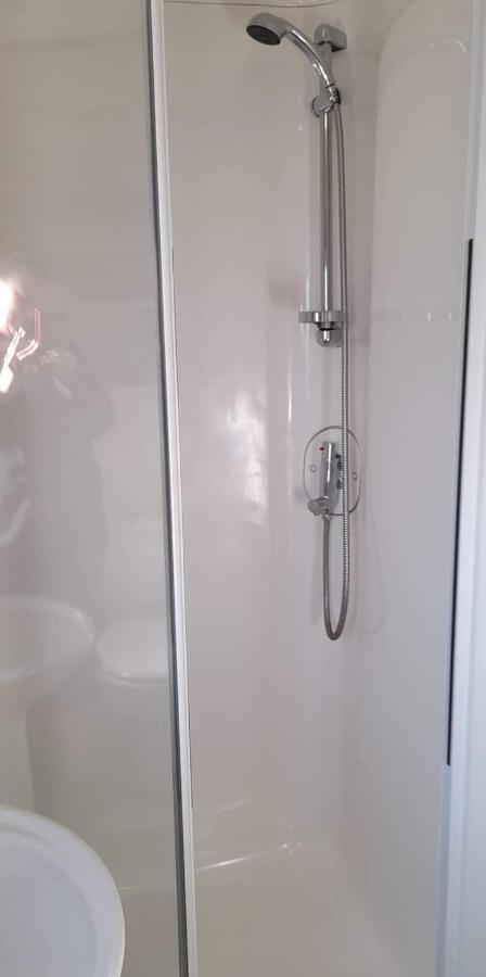 8 Berth Caravan At Parkdean Camber Sands Bagian luar foto